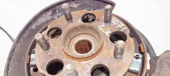 Honda CR-V Rear wheel hub