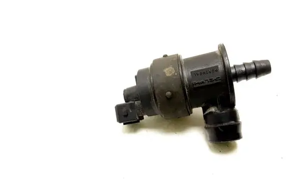Volvo V50 Turbo solenoid valve 8653642