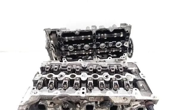 Opel Corsa D Engine head 55188595
