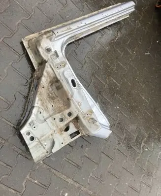 Mitsubishi Pajero Sill 25L