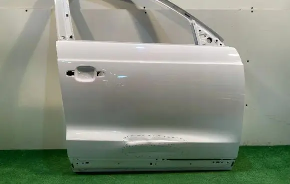 Audi Q3 8U Front door