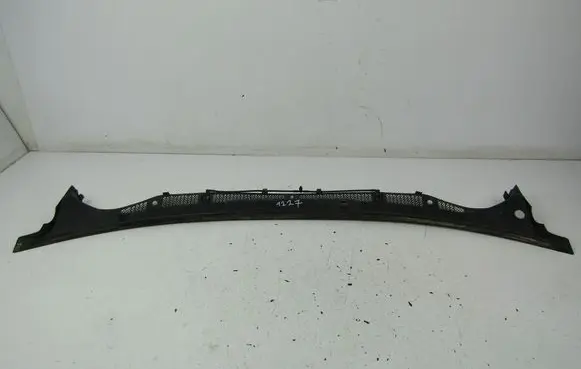 Skoda Fabia Mk1 (6Y) Wiper trim 