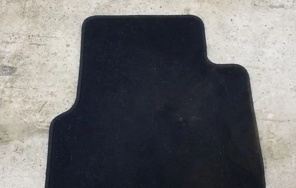 Jeep Cherokee Rear floor mat 6SC96DX9AA