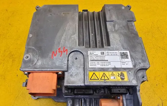 Mercedes-Benz EQC Voltage converter inverter A0009015615 A0009025267 A0009009426