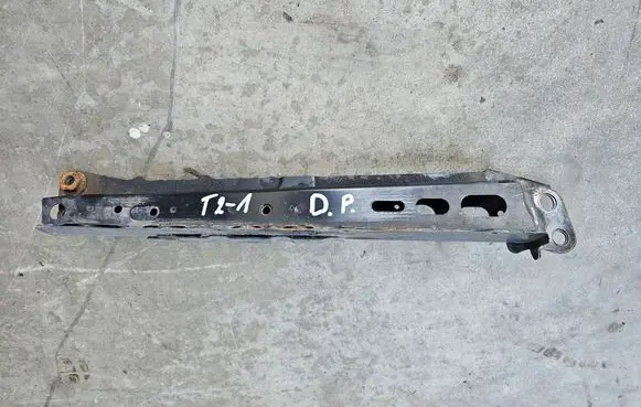 Toyota Avensis T270 Other front suspension part 