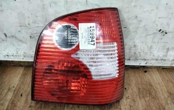 Volkswagen PASSAT B5.5 Rear/tail lights
