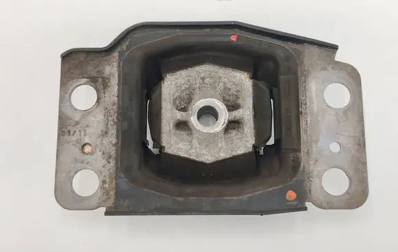 Ford S-MAX Engine mount bracket BG917M121BA