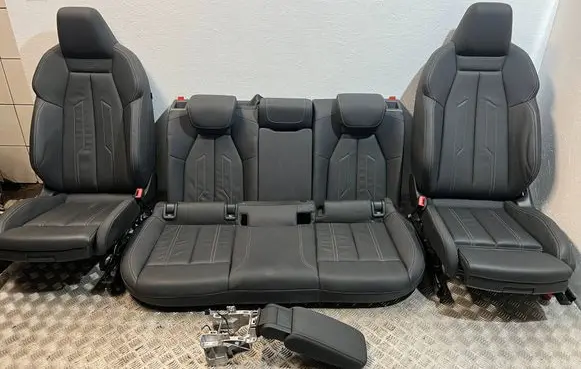 Audi A3 8Y Seat set 