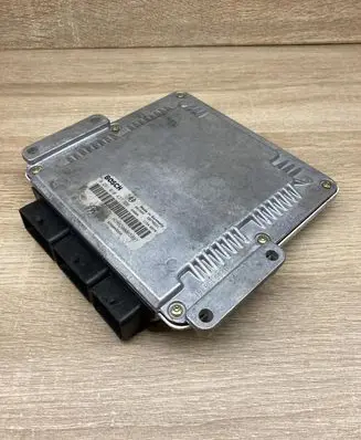 Mitsubishi Carisma Engine control unit/module ECU 8200065997 0281010437