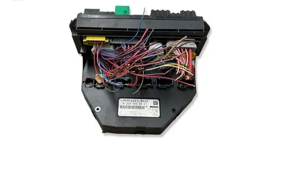 Mercedes-Benz C W204 SAM control unit F005V00755 A2045454401