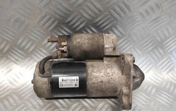 Opel Astra J Starter motor 55585238