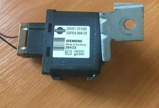 Nissan X-Trail T30 Immobilizer control unit/module 285912F0005WK48647B