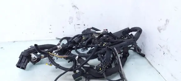 Jaguar XF X250 Engine installation wiring loom 8X2Q9H589