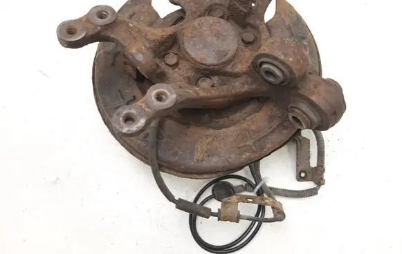 KIA Carens II Rear wheel hub