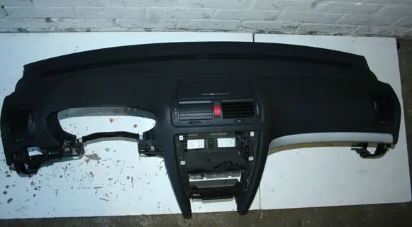 Skoda Octavia Mk2 (1Z) Dashboard 1139100X0501 200603291727 121857007