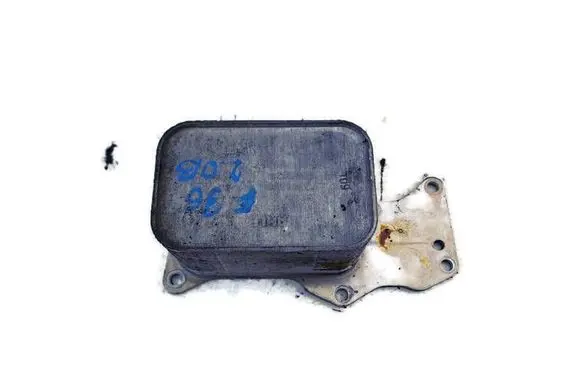 BMW 4 F36 Gran coupe Oil filter mounting bracket 8585624 8699624 114617