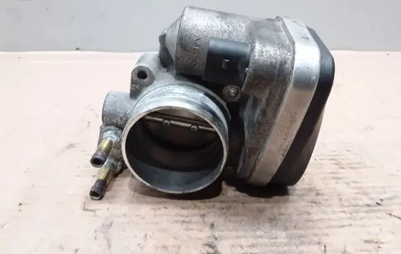 Skoda Octavia Mk2 (1Z) Throttle valve 06F133062