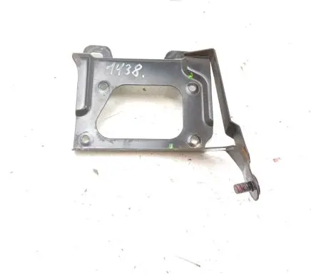 Mitsubishi Outlander Distronic sensor bracket 