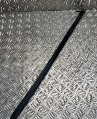 BMW XM Windshield trim 9447359