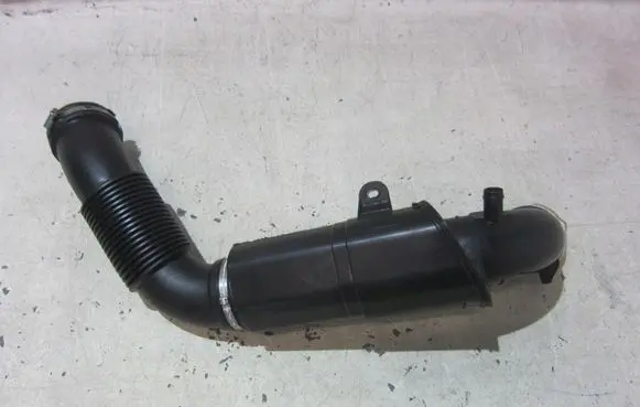 BMW X1 F48 F49 Air intake duct part 13717619268