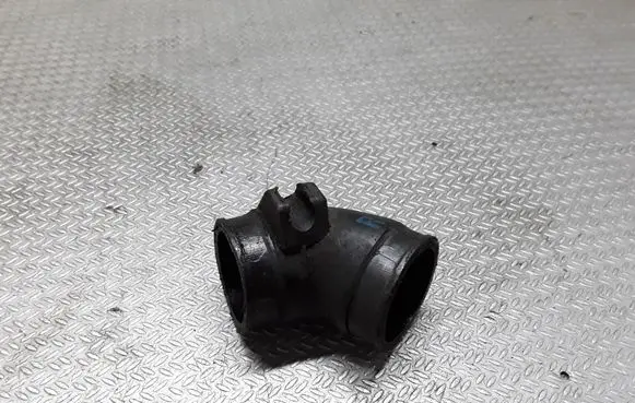 Volkswagen PASSAT B5 Engine coolant pipe/hose
