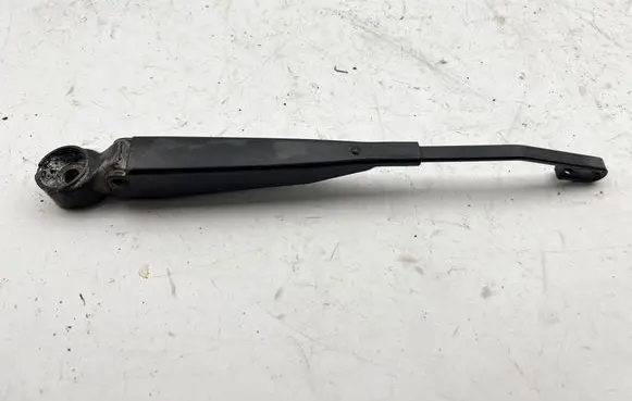 Chrysler Grand Voyager V Rear wiper blade arm