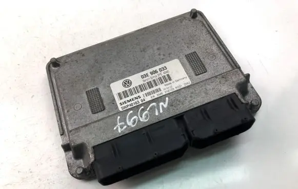 Volkswagen Polo Engine control unit/module ECU 03E906033