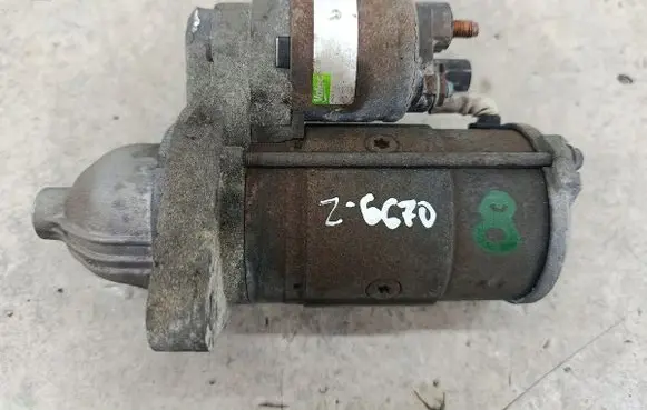Toyota Avensis T270 Starter motor