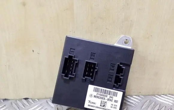 Mercedes-Benz E W211 Comfort/convenience module 2115455232