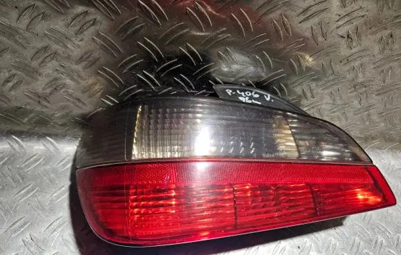 Peugeot 406 Rear/tail lights 2255G