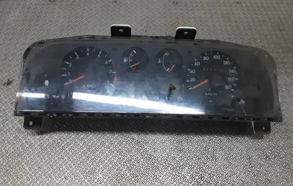 Nissan Terrano Speedometer (instrument cluster)
