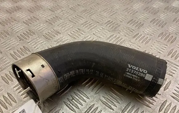 Volvo XC60 Intercooler hose/pipe 31370286