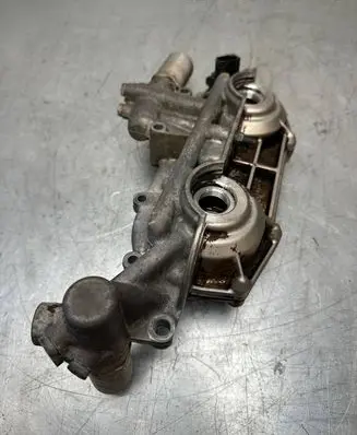 BMW 5 E39 Valve oil control 1744847