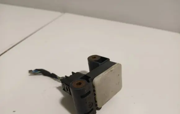 BMW 1 E81 E87 Airbag deployment crash/impact sensor 6911003 0285003900 3005056577