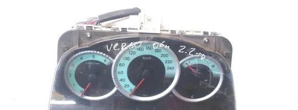 Toyota Corolla Verso AR10 Speedometer (instrument cluster) 838000F090