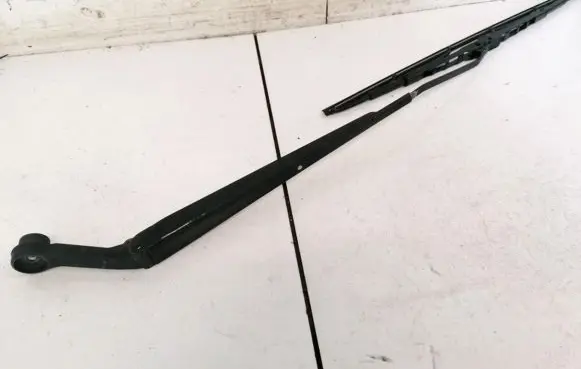 Mazda 626 Front wiper blade arm FSGE4VB