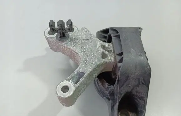 Nissan Qashqai Engine mount bracket 112846249R