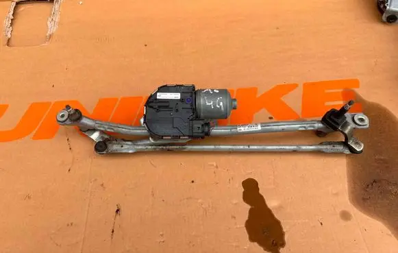 Audi A6 C7 Front wiper linkage and motor 4G1955023A 397021411