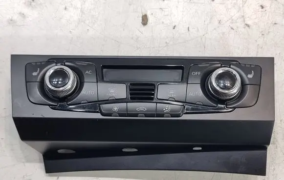 Audi A5 8T 8F Climate control unit 8K2820043AJ