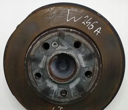 Mercedes-Benz B W246 W242 Rear wheel hub