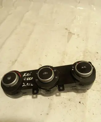 KIA Ceed Climate control unit 972501h221