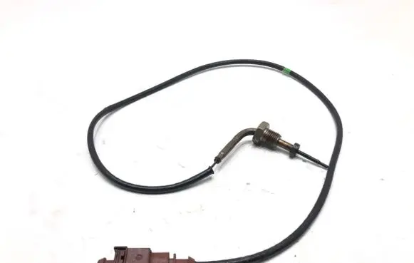 Volkswagen PASSAT B8 Exhaust gas temperature sensor 04L906088BB