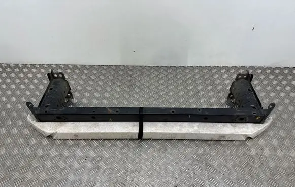 Toyota Avensis T270 Front bumper cross member 