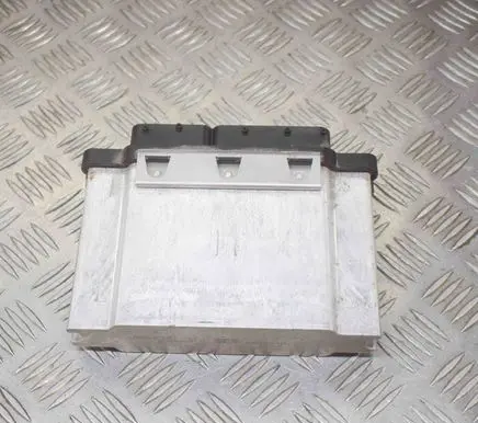 Volkswagen Polo V 6R Engine control unit/module 1039S76086 0261S10530