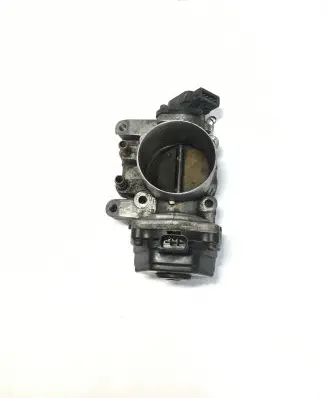 Mitsubishi Pajero Throttle valve