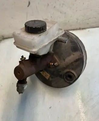 Volkswagen Transporter - Caravelle T3 Brake booster 251612101C