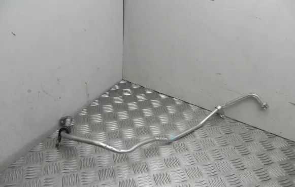 Volkswagen Golf VII Clutch pipe/line 924473NL0B