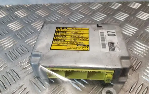 Toyota Land Cruiser (J120) Airbag control unit/module 8917060120 1523006171