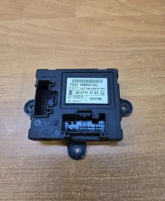 Volvo XC70 Door control unit/module 7G9T14B533EC 0507914102