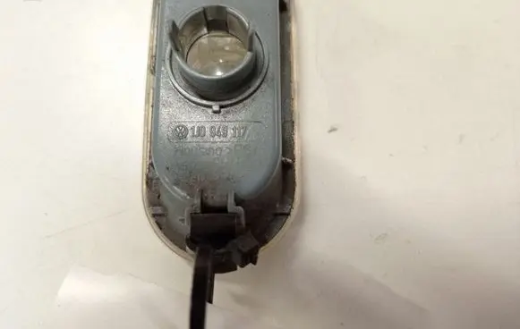 Volkswagen Bora Front fender indicator light 1J0949117